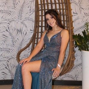 Meet your Posher, Lorena